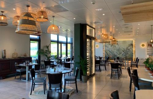 Saint-Symphorien-sur-Coise Hotel | Hôtel L'Horizon - Restaurant La Fougassette