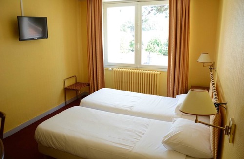 Saint-Brevin-les-Pins Hotel | Hôtel le Petit Trianon