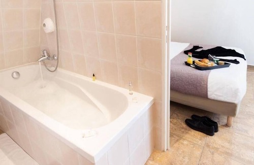Aulnay-sous-Bois Hotel | Hôtel Le Saint Germain