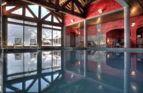 Les Almes Hotel | Hôtel Les Suites du Montana by Les Etincelles