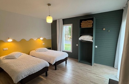 Ploufragan Hotel | Hôtel Les Voisins Beaucemaine