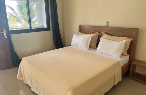 Port-Bouet Hotel | Hôtel Lounge Madiana Plage