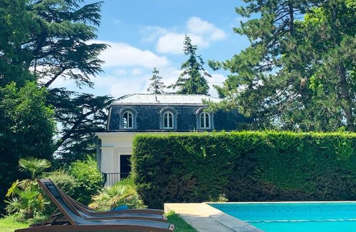 Haut Montmorency Hotel | Hôtel Particulier de Montmorency - Proche aéroport Paris Roissy-Charles De Gaulle