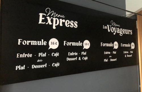 Montaigu Hotel | Hôtel Restaurant les Voyageurs