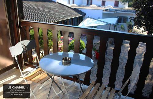 Villieu-Loyes-Mollon Hotel | Hôtel Restaurant Le chanel