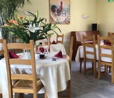 Vals-les-Bains Hotel | Hôtel Restaurant Les Touristes