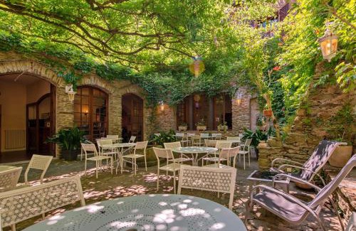 Conques-en-Rouergue Hotel | Hôtel Sainte Foy