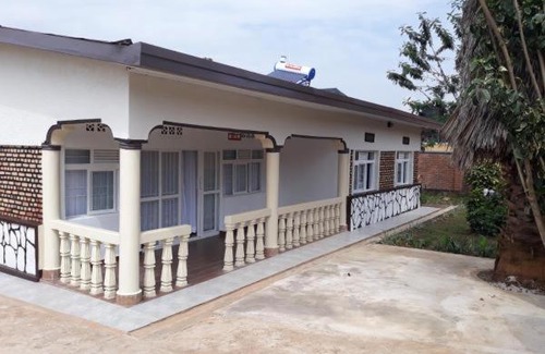 Remera Hotel | H.H Motel