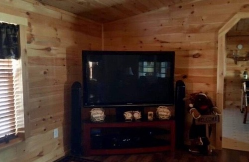 Jackman House | H & M Rentals Winter gem with a view, Snowmobilers welcome! Sleeps up to 4