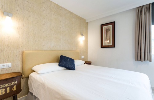 Barbate Hotel | H. Standard Double - One Room Hotel, Sleeps 2