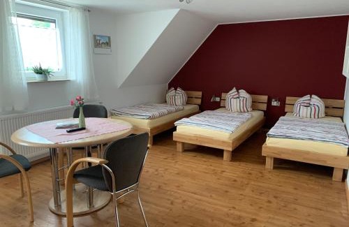 Aalen Apartment | Haag Ferienwohnungen von "Small" bis "XL" für max 10 Personen und 6 Schlafzimmern