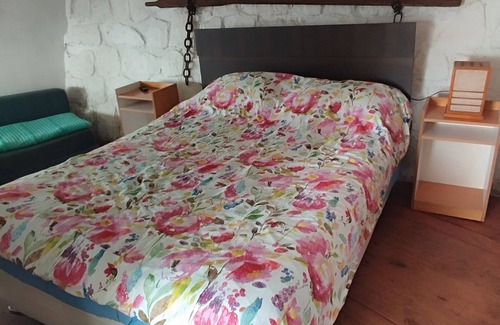 Quintero Bed & Breakfast | Habitacion con baño privado y balcon, playa las Conchitas y Parque de Quintero