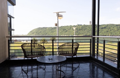 Durban Point Apartment | Habour Views, UShaka Marine, Point Waterfront Apartments