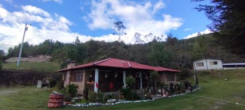 Nabon House | Hacienda El Atardecer, vía a Loja
