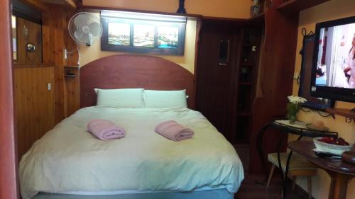 Yesod HaMa'ala Cabin | Hadar Bakfar