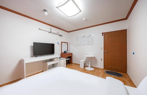 Hwagae Hotel | Hadong Namdo