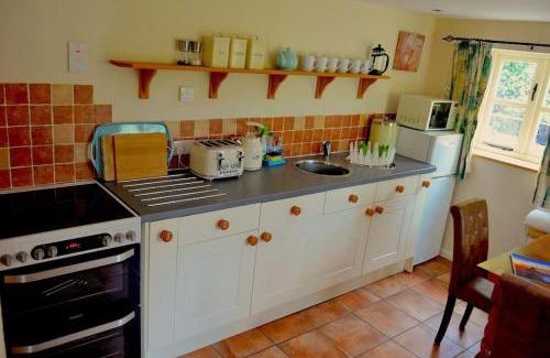 Graigfechan House | Hafannedd Cottage - riverside views