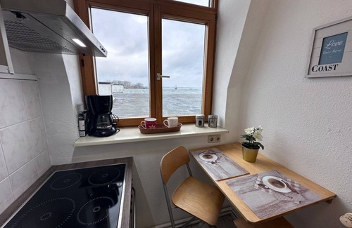 Kropeliner-Tor-Vorstadt Apartment | Hafenkante - Holiday apartment with free WLAN and parking - Holiday apartment