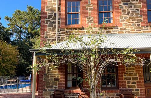 Hahndorf House | Hahndorf Luxury Retreat 5 bedrooms for 12 guests