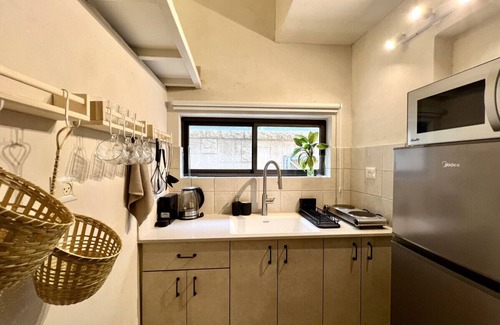 Haifa Apartment | Haifa Downtown Eco Porch Studio by Sea N' Rent
