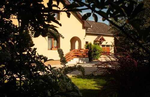 Kehidakustany Apartment | Hajnalka apartmanház