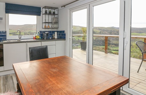 Glandyfi Cottage | Haka Lodge