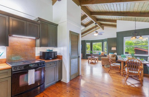 Wainiha Cottage | Hale Koolau Treehouse, Charming Getaway TVR #1018