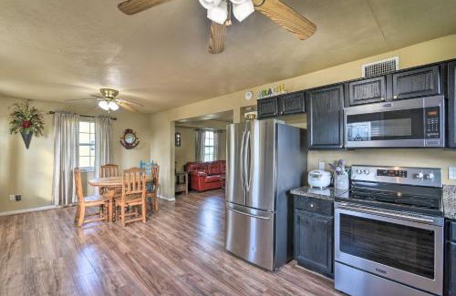 Surfside Beach House | half Mi to Sand Surfside Beach Retreat!