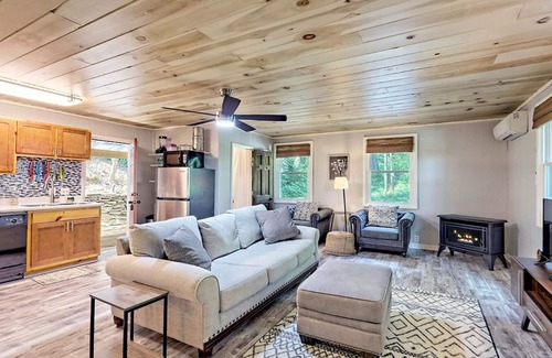 Clayton House | Half Mile Walk to Downtown Clayton. Wi-Fi, Fire Pit, Hot Tub, Free Parking.