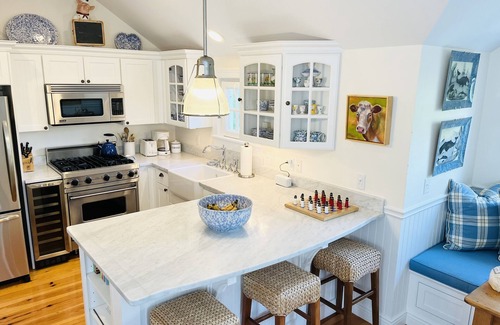 Nantucket Town Cottage | HALFSHELL- Charming 1 bedroom Cottage in town