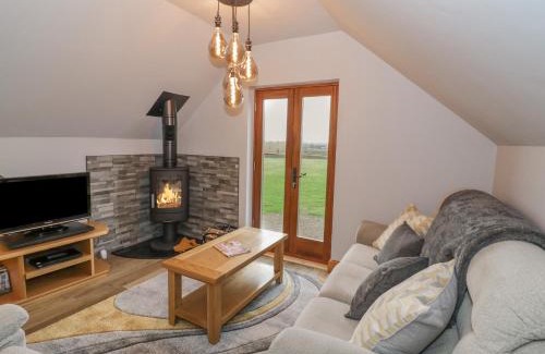 Peopleton House | Hallgarth Farm Holiday Lodge