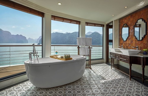 Ha Long Boat Rental | Halong Capella Cruise - Member of Lyra Cruise Collection