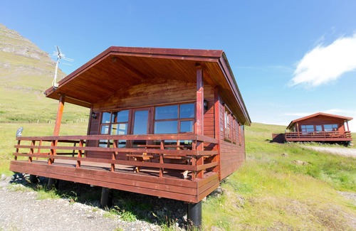 Grundarfjordur Cabin | Halsabol Sumarhus by Mt Kirkjufell