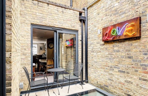Brompton & Hans Town House | Halsey Street Pro-managed