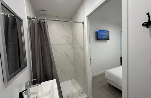 La Vergne Hotel | Halte Hotel - 1 étoile