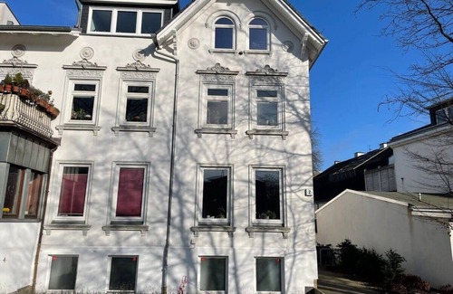 Bahrenfeld Apartment | Hamburg Altona - Three Bedrooms for up to 10