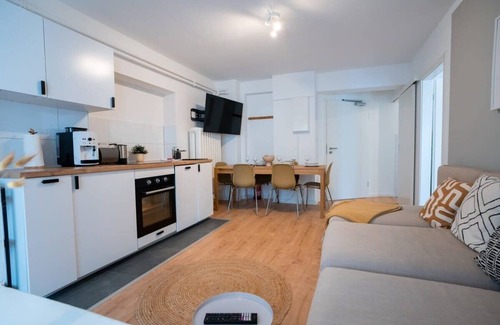 Rotherbaum Apartment | Hamburg City Apartment for 7