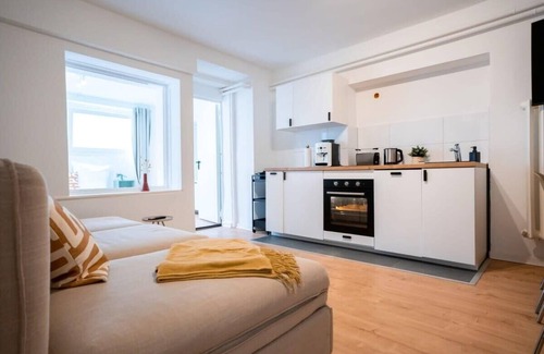 Rotherbaum Apartment | Hamburg City Apartment for 7
