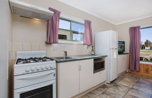 Hamilton House | Hamilton Caravan Park