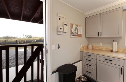 Rockaway Beach Condo | Hamilton's Home at The Getaway I Dog Friendly - Easy beach access and parking