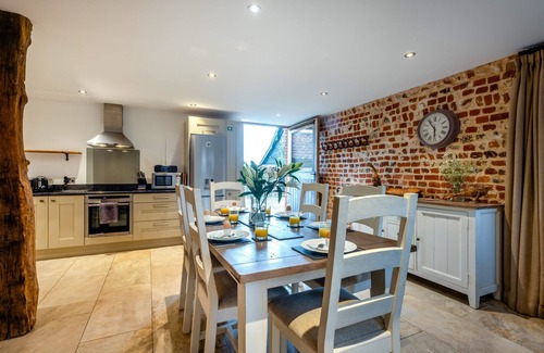 Bodham House | Hammond Barn - Three Bedroom House, Sleeps 6