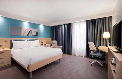 Lulsgate Bottom Hotel | Hampton by Hilton Bristol Airport