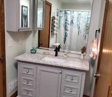 Mount Clemens House | Hampton House