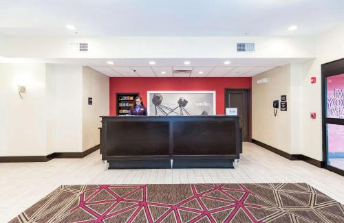 Milan Hotel | Hampton Inn and Suites Sandusky/Milan