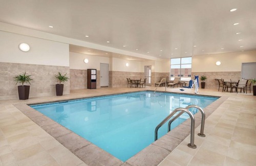 Brooklyn Park Hotel | Hampton Inn Brooklyn Park