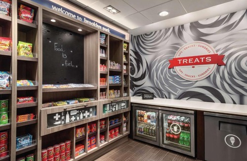 Brooklyn Park Hotel | Hampton Inn Brooklyn Park