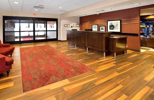 Homeacre-Lyndora Hotel | Hampton Inn Butler