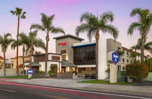 East Side Costa Mesa Hotel | Hampton Inn by Hilton Costa Mesa Newport Beach