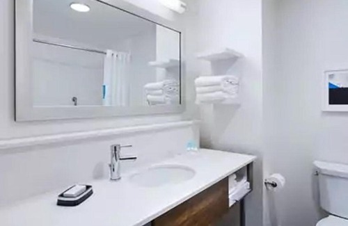 Servia Hotel | Hampton Inn by Hilton Wabash