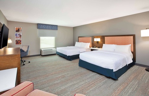 Clinton Hotel | Hampton Inn Clinton, IA